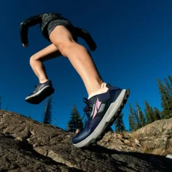 Altra Lone Peak 7 Womens